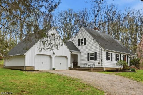 115 Upper Sunset Dr, Long Valley, NJ, 07853-6104 | Card Image