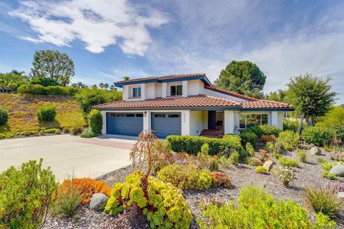3302 Vista Rocosa, Escondido, CA, 92029-7945 | Card Image
