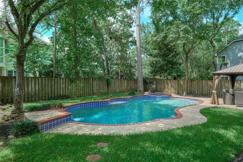 18 Glade Bank Pl, The Woodlands, TX, 77382-1112 | Card Image