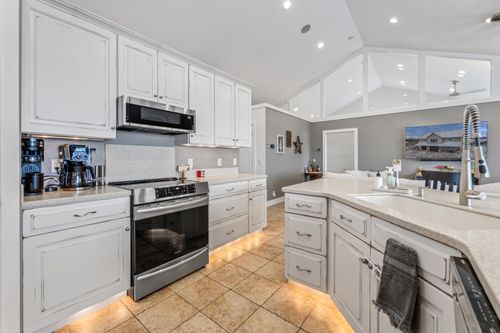 36074 Old Homer Rd, WINONA, MN, 55987-5686 | Card Image