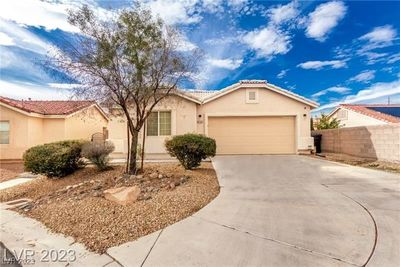 6133 Alderley Court, House other with 3 bedrooms, 3 bathrooms and null parking in North Las Vegas NV | Image 1