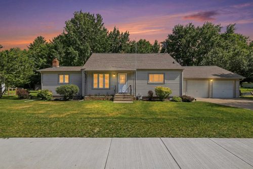 308 Walker St, Stevens Point, WI, 54481-1441 | Card Image