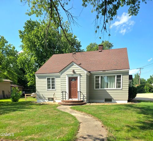 20 4th Avenue Ne, LaMoure, ND, 58458 | Card Image