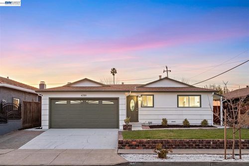 4789 Calaveras Ave, Fremont, CA, 94538-1123 | Card Image