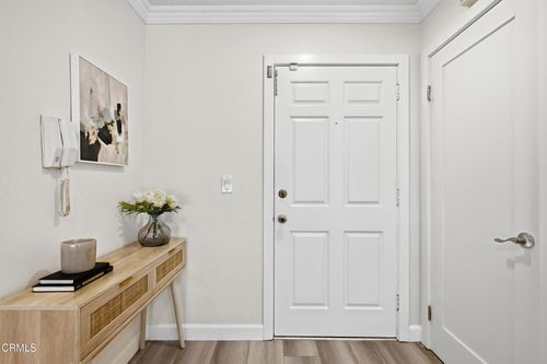 7-10274 Tujunga Canyon Blvd, Tujunga, CA, 91042 | Card Image