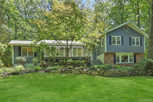 495 Quaker Rd, Chappaqua, NY, 10514-2026 | Card Image