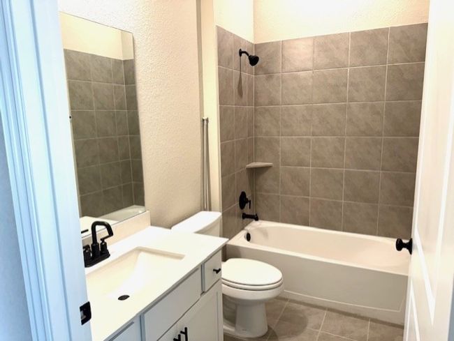 112 Grayson Elm Pass, House other with 4 bedrooms, 3 bathrooms and 4 parking in Dripping Springs TX | Image 19