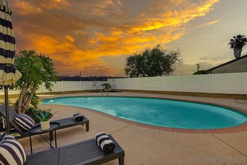 6886 Clara Lee Ave, San Diego, CA, 92120-1005 | Card Image