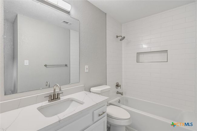 1070 Lonesome Trl, House other with 3 bedrooms, 2 bathrooms and null parking in Driftwood TX | Image 14