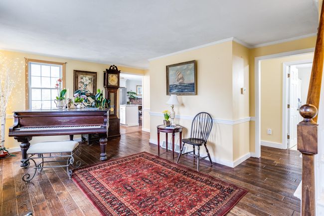 Living Room | Image 17