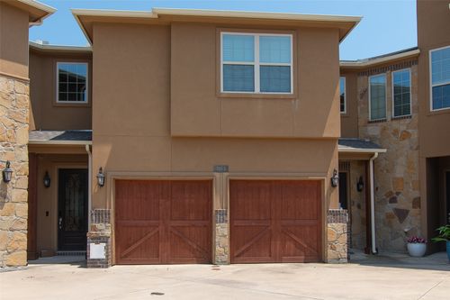 unit-2-7325 Venice Dr, Grand Prairie, TX, 75054-6677 | Card Image