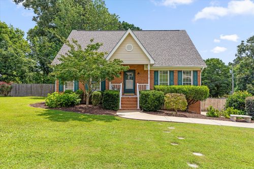 1140 Woodsage Dr, Soddy Daisy, TN, 37379-8933 | Card Image