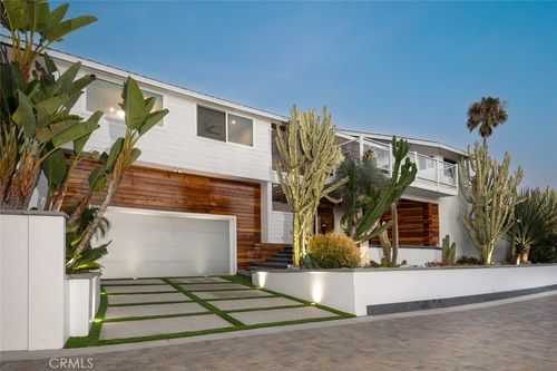 2 Camel Point Dr, Laguna Beach, CA, 92651-6988 | Card Image
