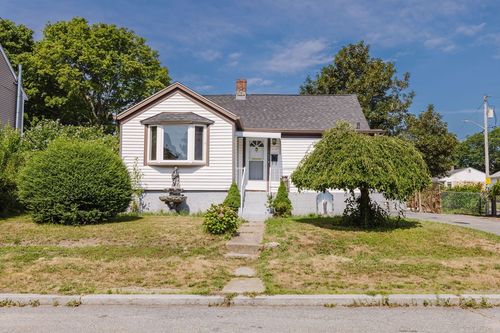 1957 Rodman St, Fall River, MA, 02721-3427 | Card Image