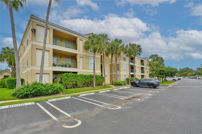 APT-811 - 833 Riverside Dr, Condo with 2 bedrooms, 1 bathrooms and null parking in Coral Springs FL | Image 21