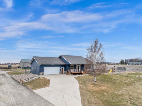 4670 360th St, Emmetsburg, IA, 50536-8766 | Card Image