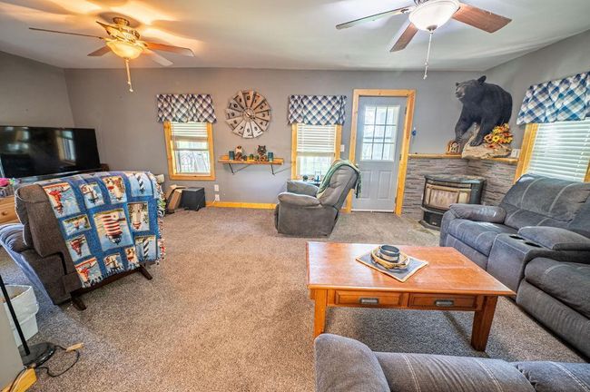 Living Room | Image 8