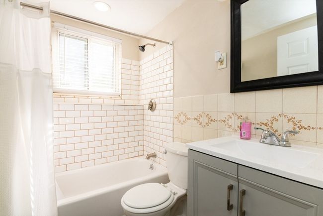 APT-1 - 3 Endicott St, Condo with 1 bedrooms, 1 bathrooms and 2 parking in Norwood MA | Image 14