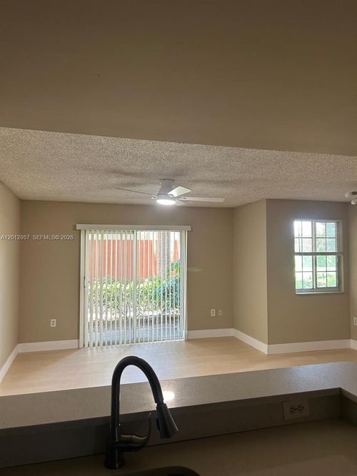 1514-4151 N Haverhill Rd, West Palm Beach, FL, 33417-8121 | Card Image