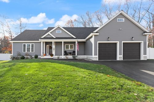 44 Methuen Rd, Dracut, MA, 01826-1513 | Card Image