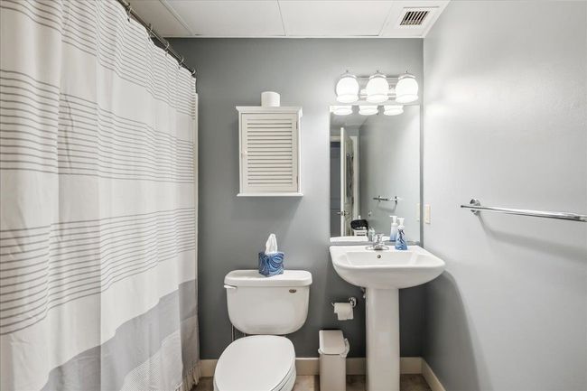 APT-217 - 370 Farrell St, Condo with 2 bedrooms, 2 bathrooms and null parking in South Burlington VT | Image 20