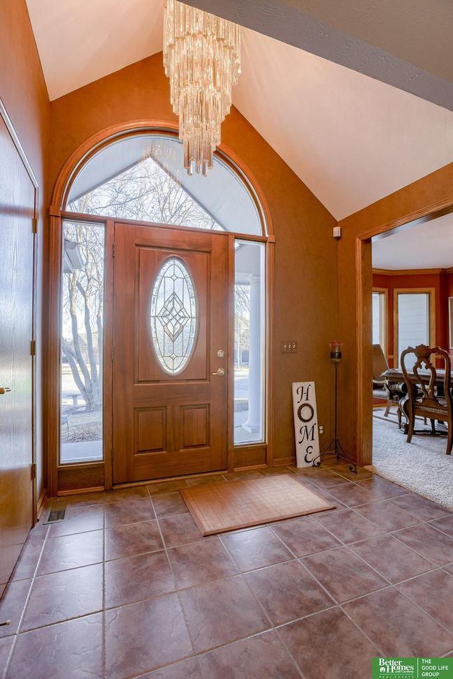 17616 Ventana Cir, House other with 4 bedrooms, 4 bathrooms and 2 parking in Omaha NE | Image 4