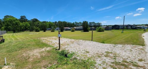 240 Taylor Rd, Havelock, NC, 28532-8758 | Card Image