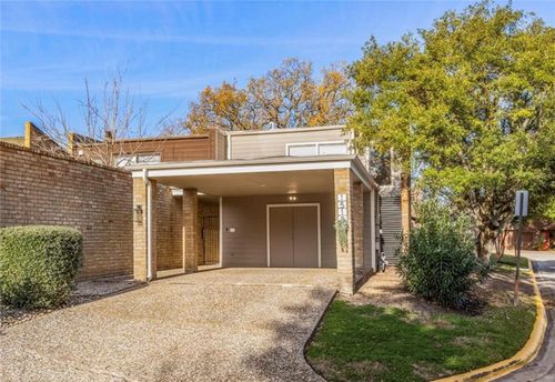 1518 Wolf Run, College Station, TX, 77840-7218 | Card Image
