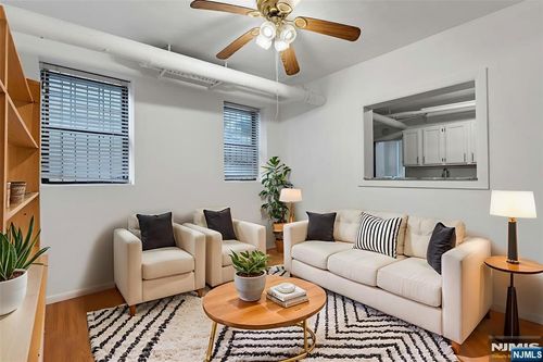 217 44th St, Union City, NJ, 07087-6326 | Card Image