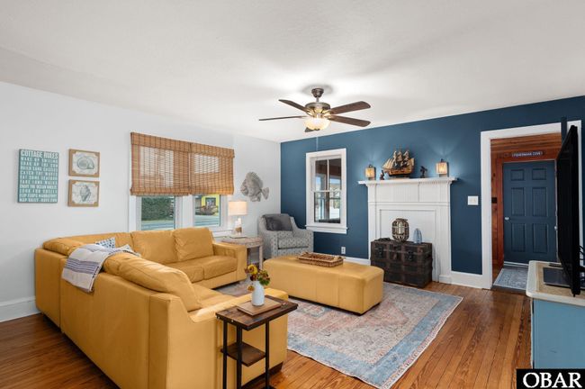 300 S Virginia Dare Trl, House other with 4 bedrooms, 2 bathrooms and null parking in Kill Devil Hills NC | Image 5