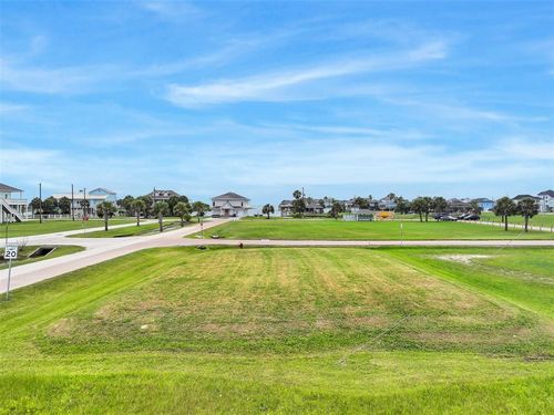 151 Miramar Dr, Galveston, TX, 77554 | Card Image