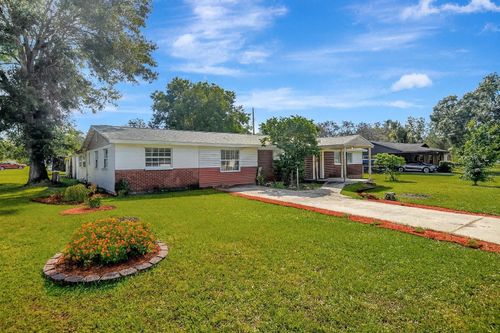 11207 N 51st St, TAMPA, FL, 33617-2123 | Card Image