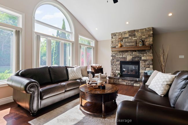 555374 Mono Amaranth Tline, House other with 6 bedrooms, 4 bathrooms and 8 parking in Amaranth ON | Image 8