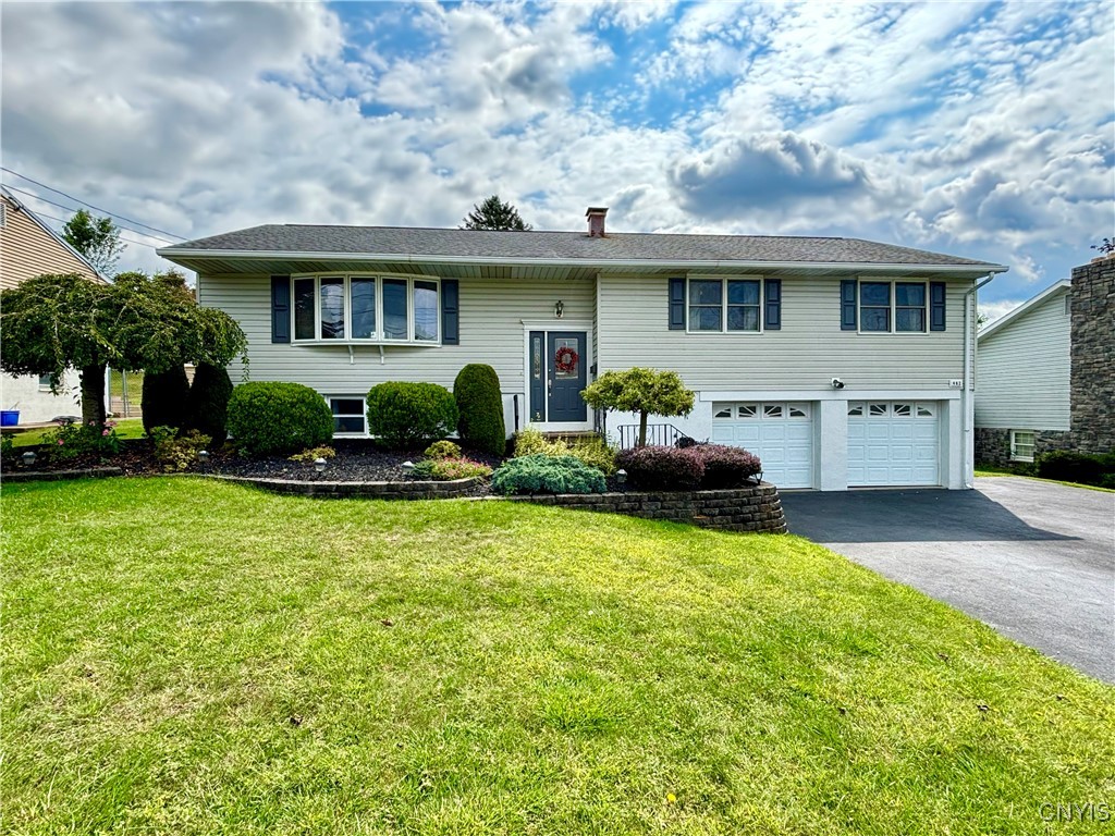 Ashwood Ave, Utica, NY 13502