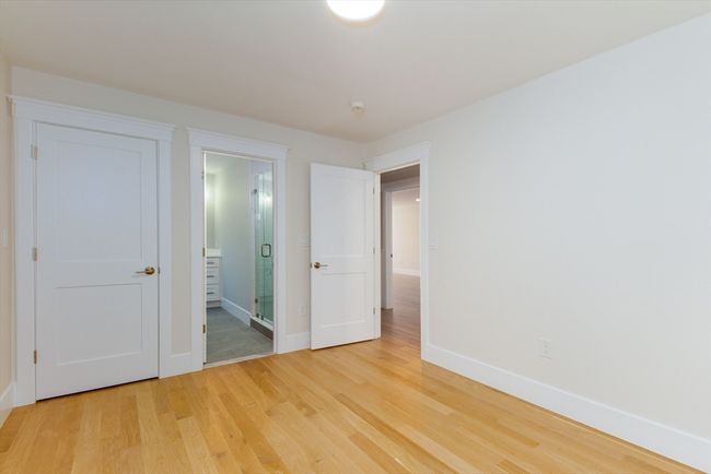 116 Winthrop St, House other with 4 bedrooms, 4 bathrooms and 6 parking in Medway MA | Image 33