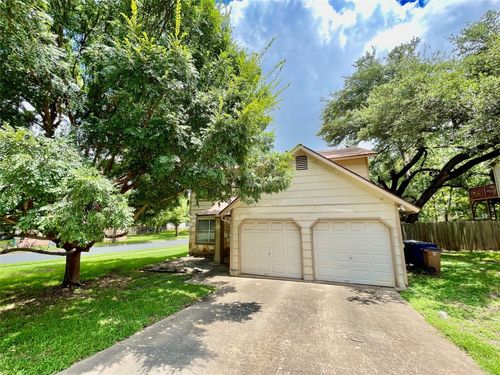 8116 Pilgrims Pl, Austin, TX, 78759-4475 | Card Image