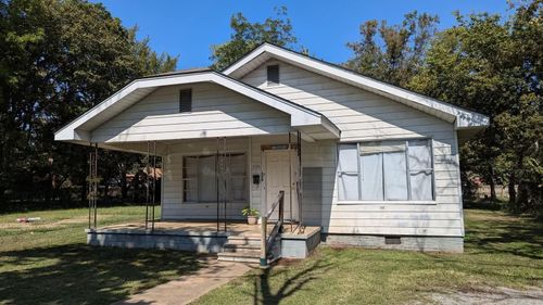 520 Main St, Newport, AR, 72112-3724 | Card Image