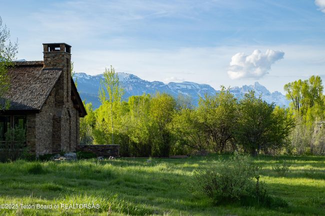 1525 S Thunder Rd, House other with 4 bedrooms, 5 bathrooms and null parking in Wilson WY | Image 11