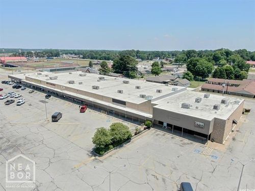 1723 W Kingshighway, Paragould, AR, 72450-4014 | Card Image