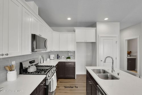 631 N Creative Way, Post Falls, ID, 83854 | Card Image