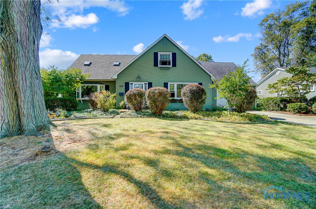 Phillips St, Maumee, OH 43537
