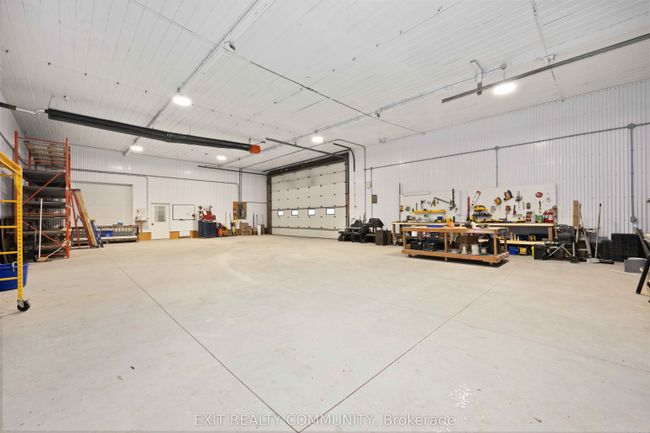 329 Parkhill Dr, Home with 0 bedrooms, 1 bathrooms and null parking in Thedford ON | Image 20