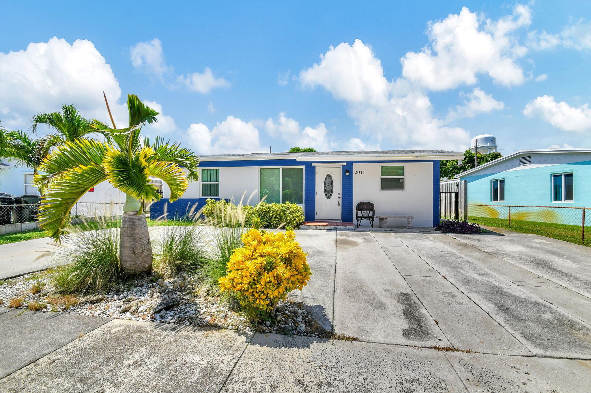 Park St, Lake Worth, FL 33460