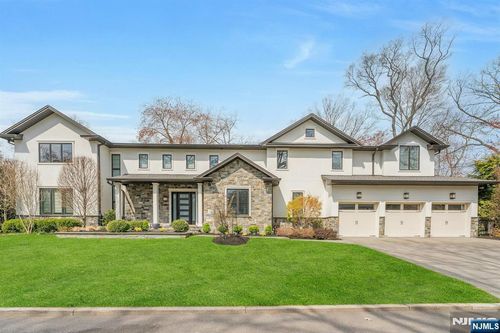 45 Brook Way, Demarest, NJ, 07627-2403 | Card Image