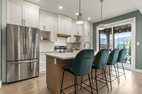 45378 Willowstream Road, Chilliwack, BC, V2R0B9 | Card Image