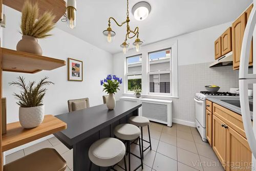 95-11 42nd Ave, Elmhurst, NY, 11373-2851 | Card Image