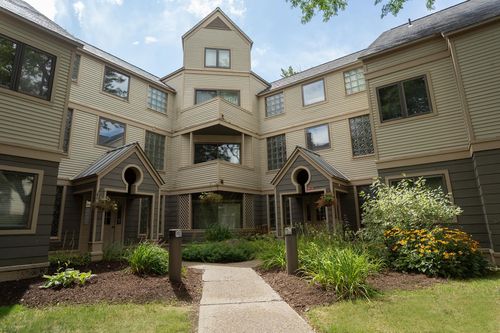 a14-49 High Point Dr, Stratton Mtn, VT, 05155-4426 | Card Image