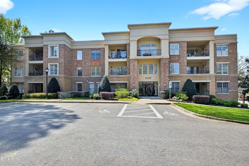 202-3920 Essex Garden Ln, Raleigh, NC, 27612-3672 | Card Image
