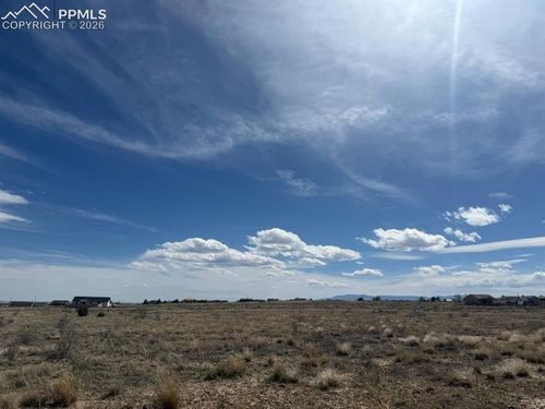 832 E Loma Dr, Pueblo, CO, 81007-7108 | Card Image