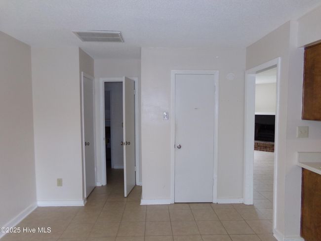 28 Donnell Ave, Townhouse with 3 bedrooms, 3 bathrooms and null parking in Havelock NC | Image 5